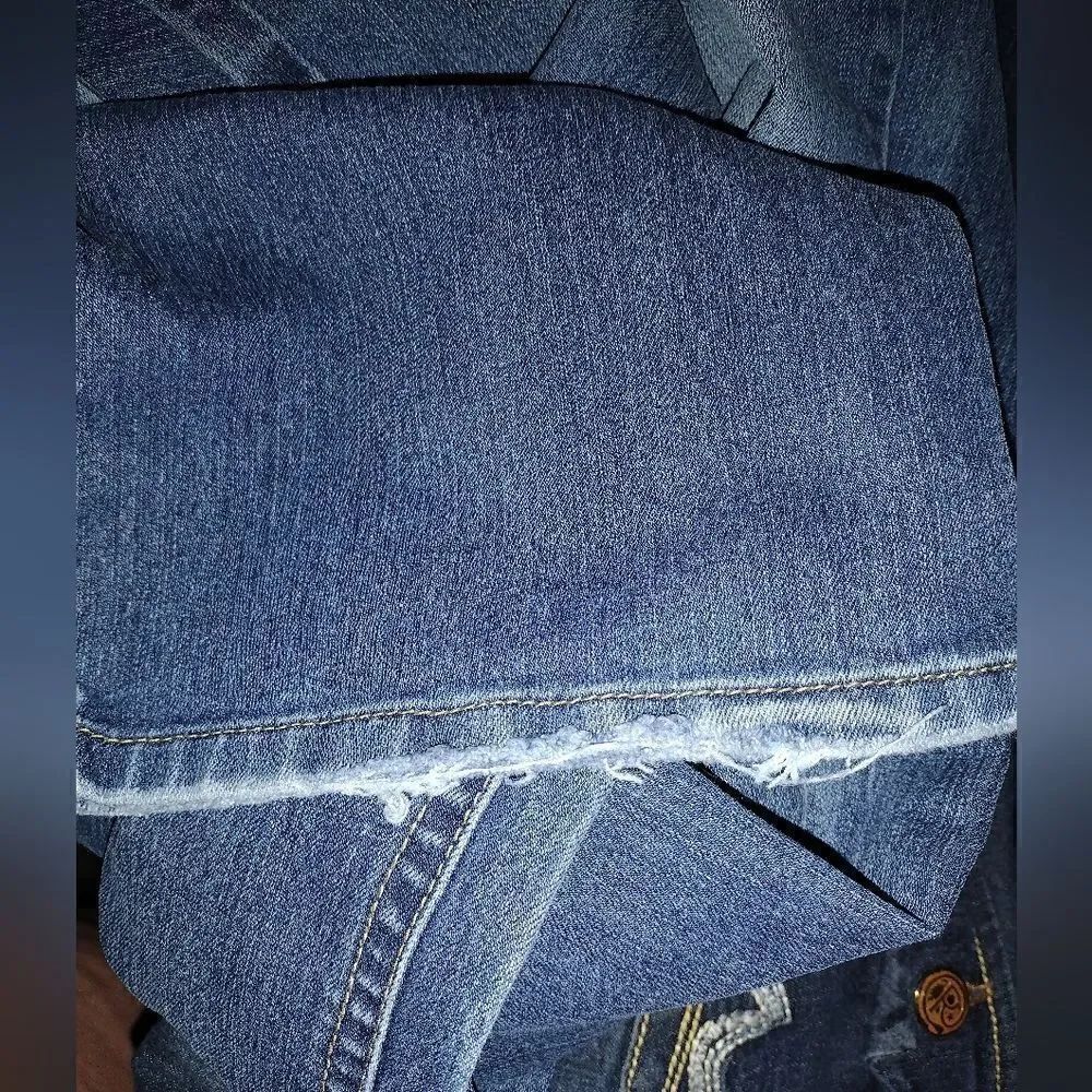 Maurices jeans  - Picture 6 of 7